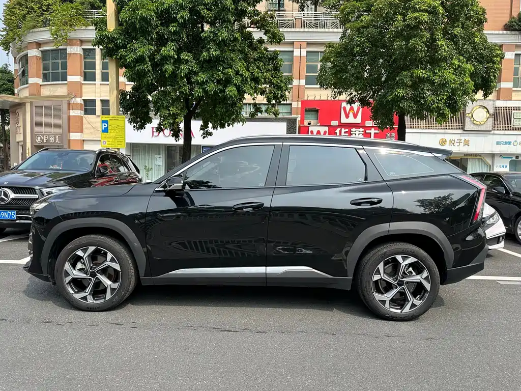 Geely Boyue L — миниатюра 21