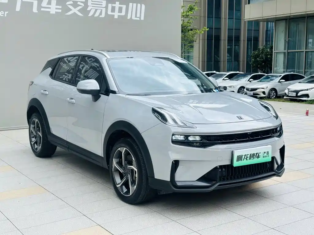 Lynk & Co 06 EM-P 2023 1.5T Remix PHEV Pro