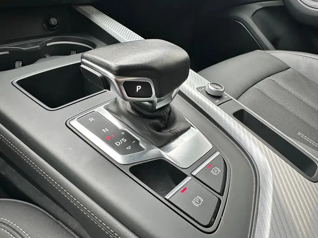 Audi A4L — миниатюра 15