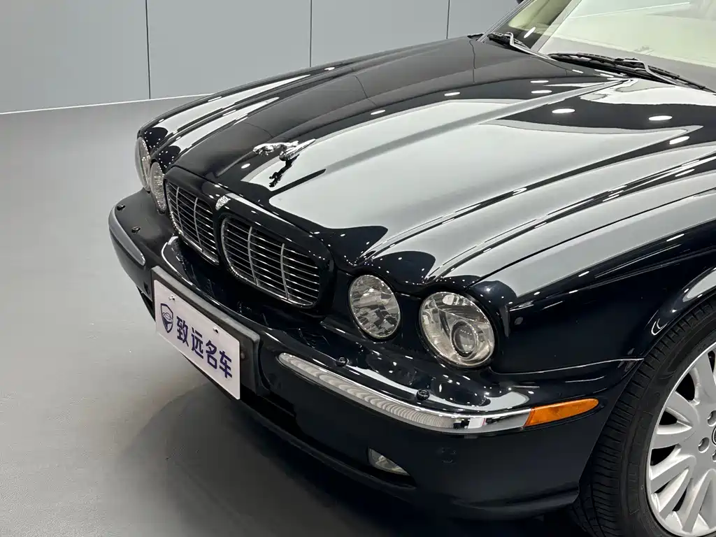 Jaguar XJ — миниатюра 47