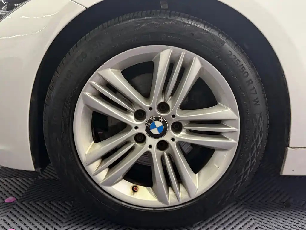 BMW 3 Series — миниатюра 5