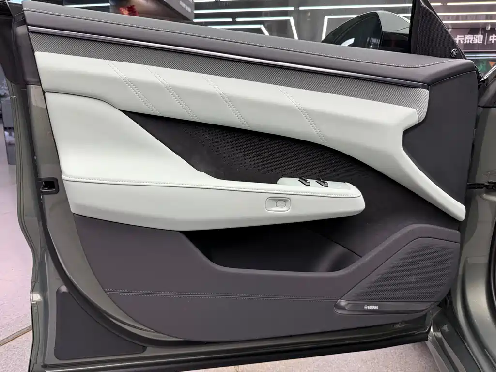 ZEEKR EXTREME KRYPTON 001