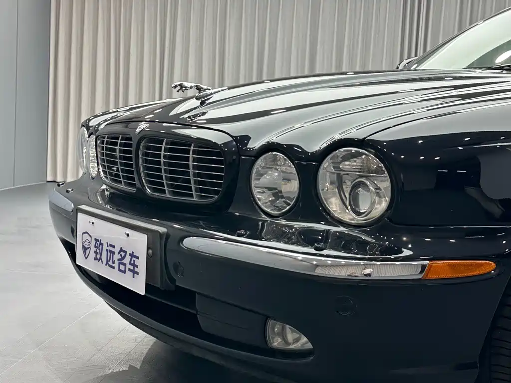 Jaguar XJ — миниатюра 35