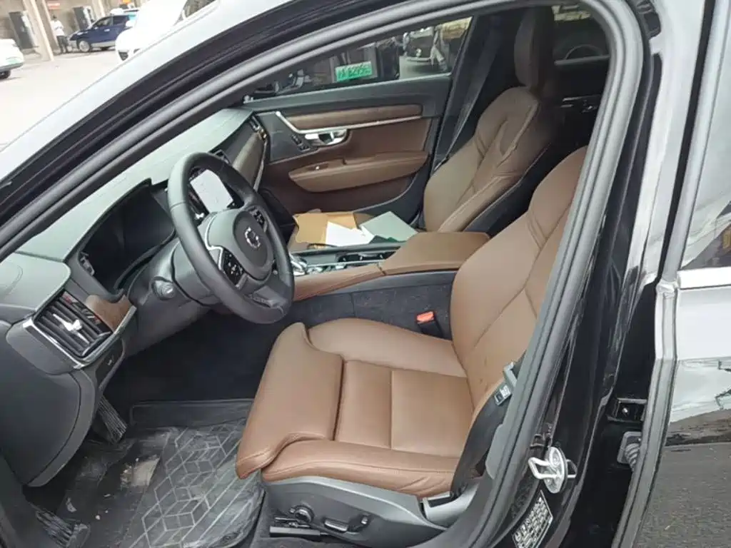 Volvo S90 — миниатюра 15