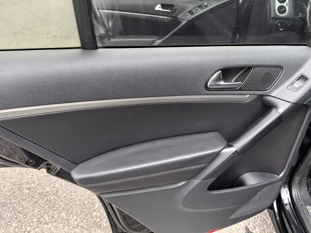 Volkswagen Tiguan — миниатюра 13