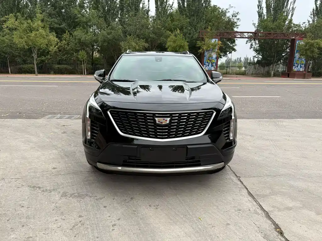 Cadillac XT4 2018 28T