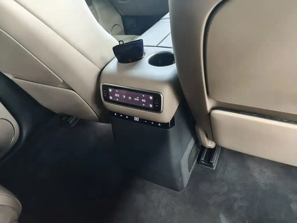 Li Auto Li L9 — миниатюра 12