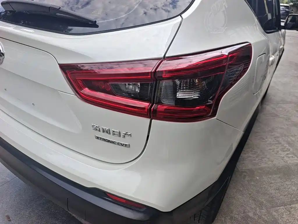 Nissan Qashqai — миниатюра 8