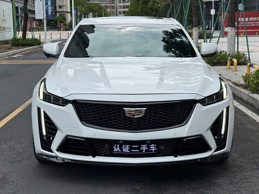 Cadillac CT5 — миниатюра 2