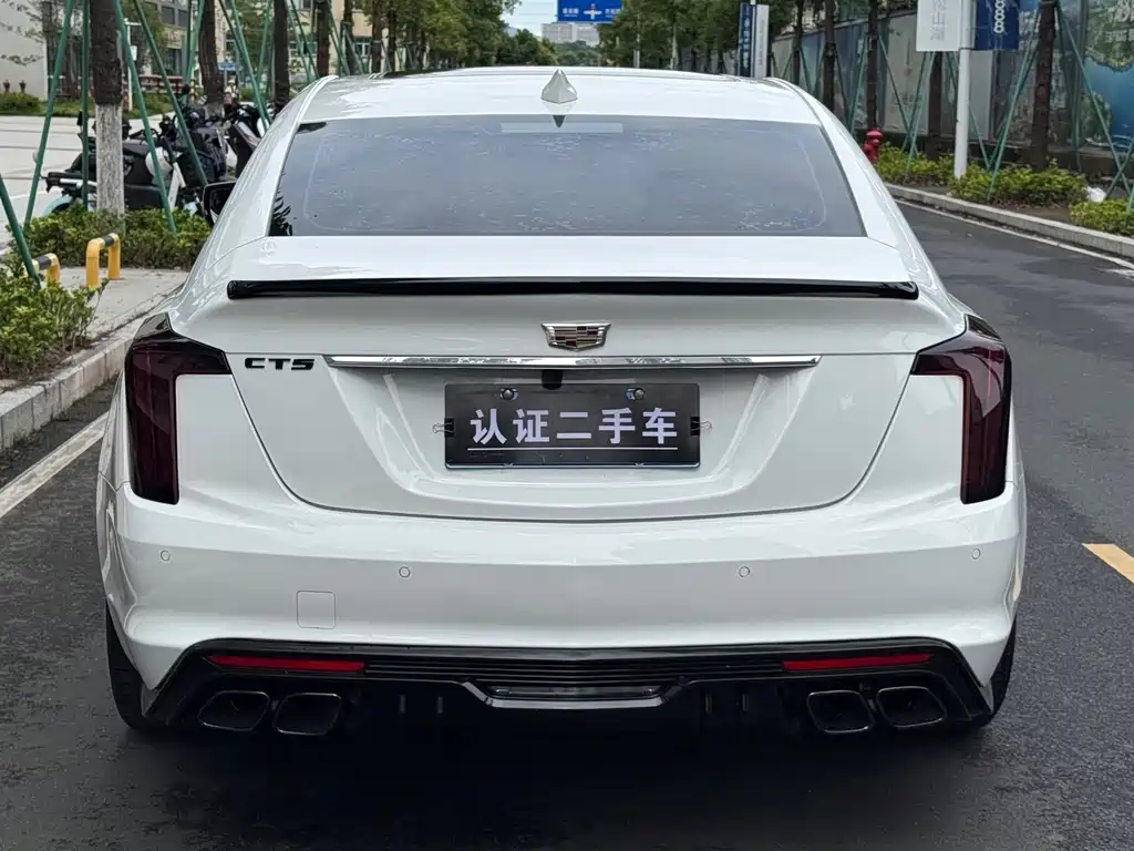 Cadillac CT5 — миниатюра 6