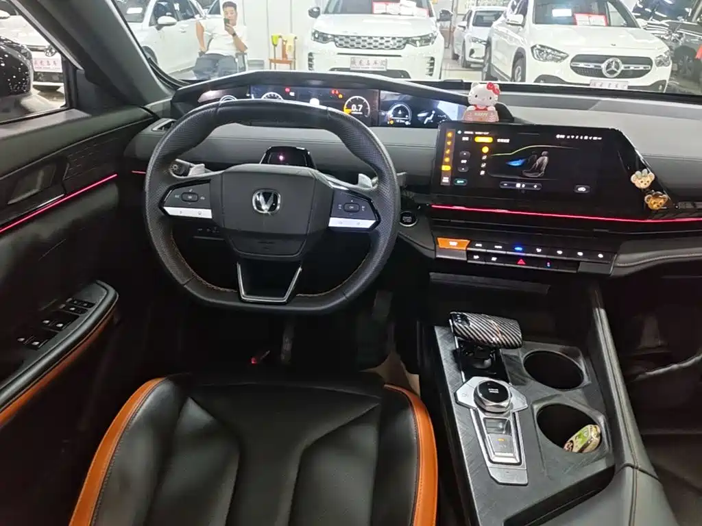 Changan UNI-V — миниатюра 13