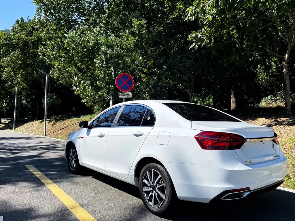 GEELY AUTOMOBILE EMGRAND