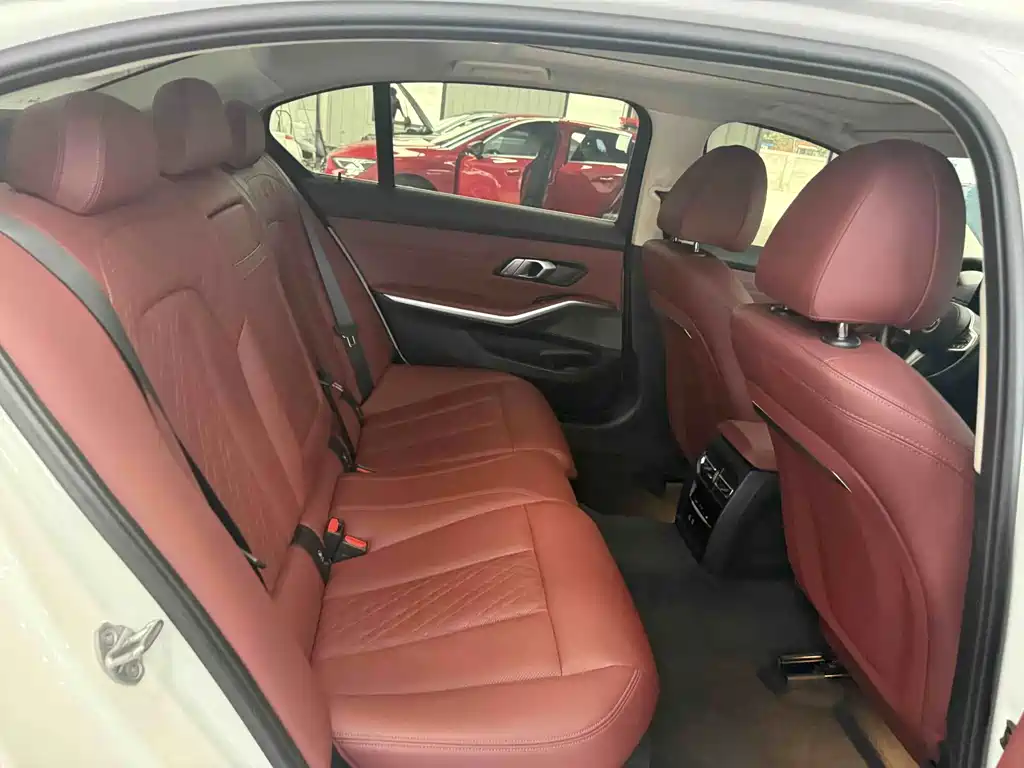 BMW 3 Series — миниатюра 16
