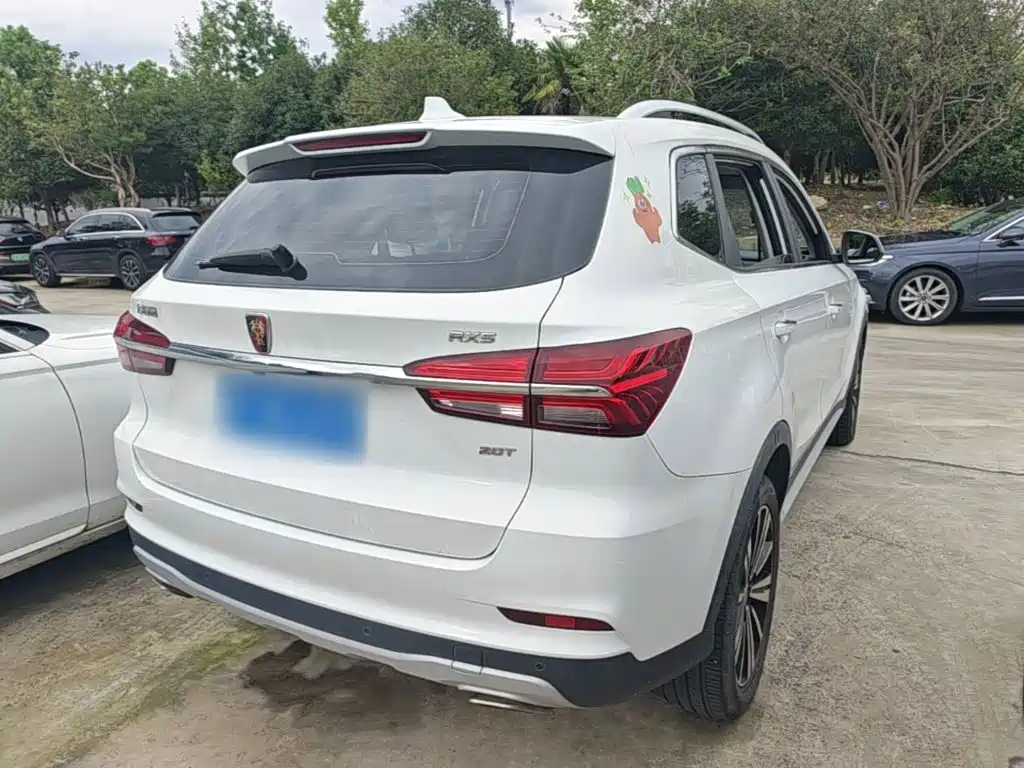 Roewe RX5 — миниатюра 7