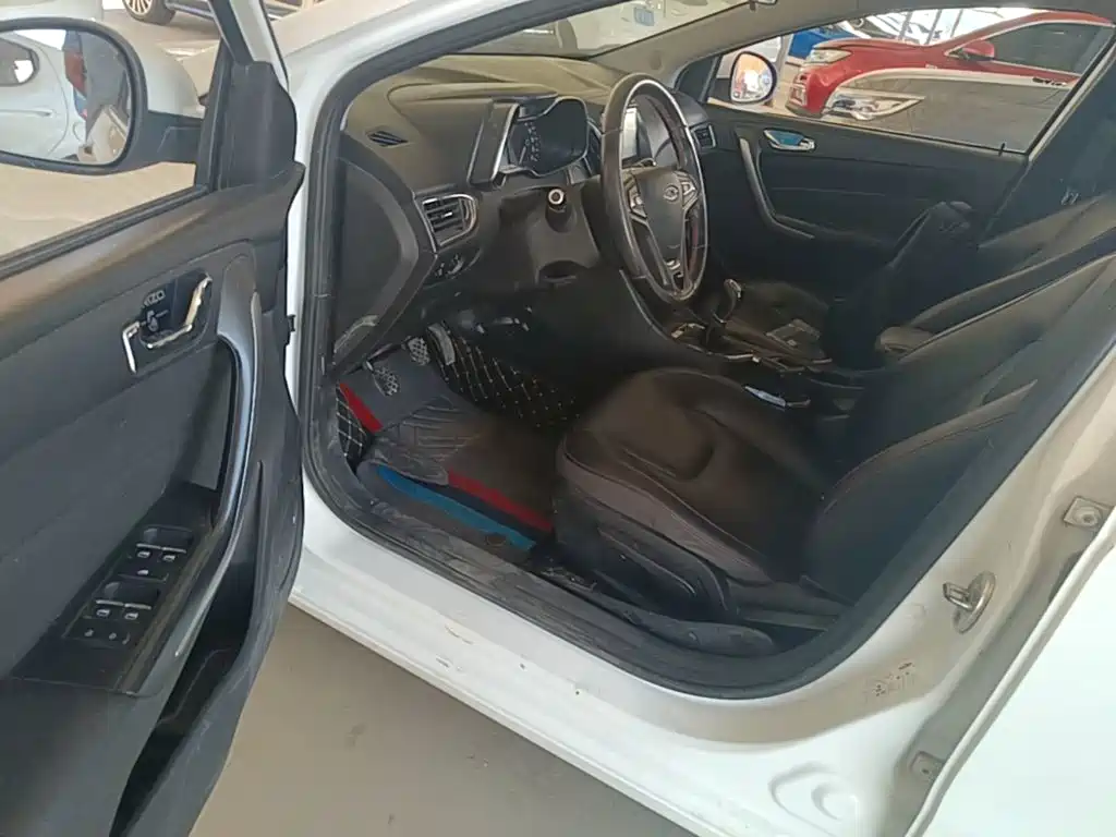 Chery Arrizo 5 — миниатюра 15