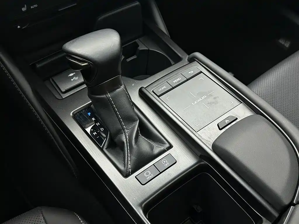 Lexus ES — миниатюра 26