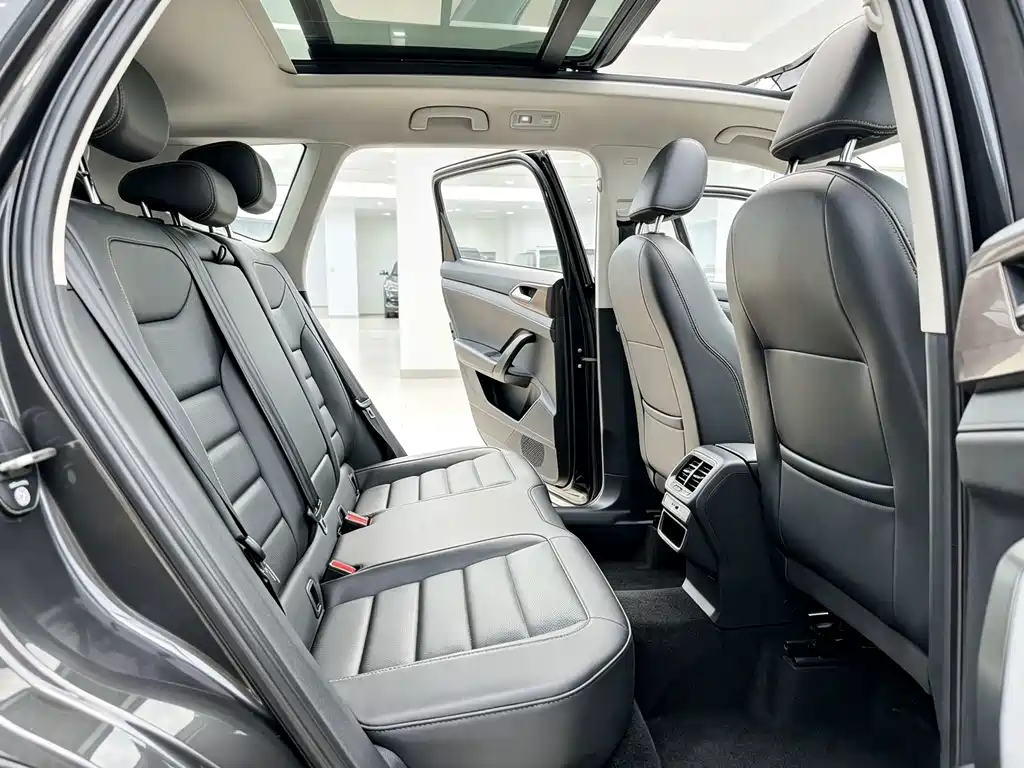 Volkswagen Tharu — миниатюра 10