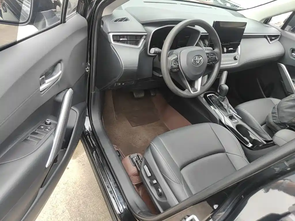 Toyota Frontlander — миниатюра 16