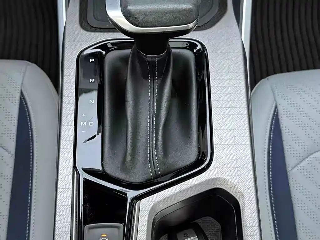 Geely Emgrand — миниатюра 14