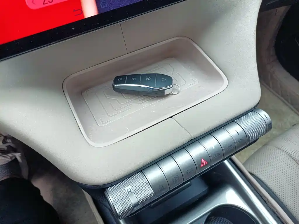 BYD Dolphin — миниатюра 9