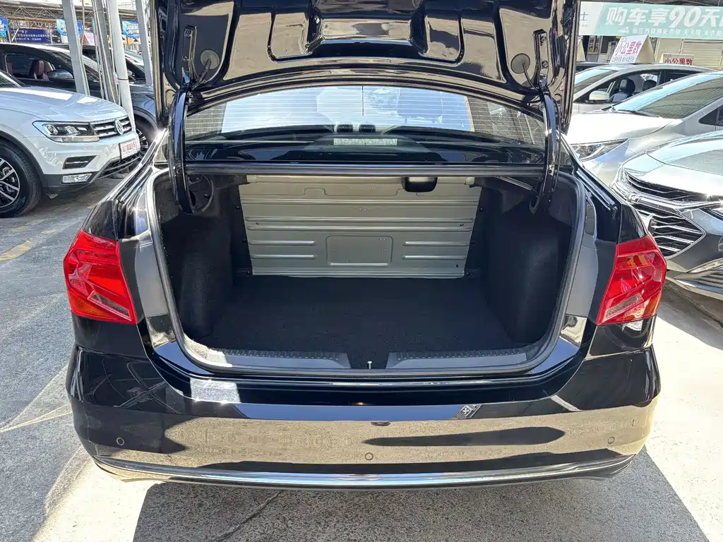 Volkswagen Jetta — миниатюра 18