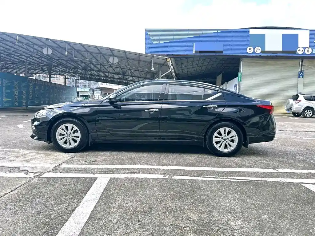 Nissan Teana — миниатюра 4