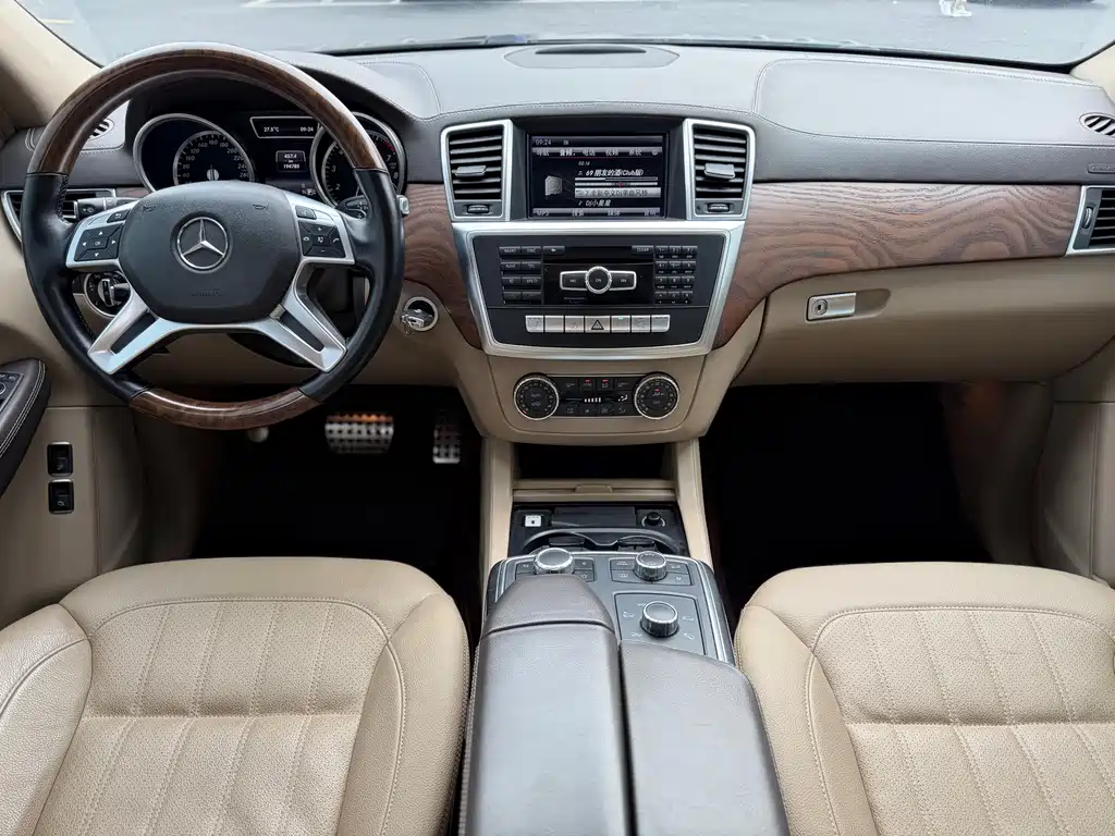 Mercedes-Benz GL-Class — миниатюра 8