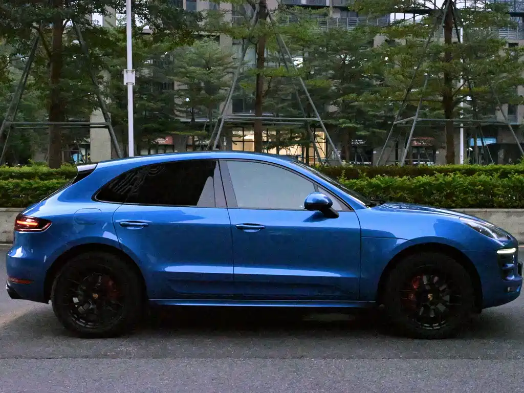 Porsche Macan — миниатюра 6
