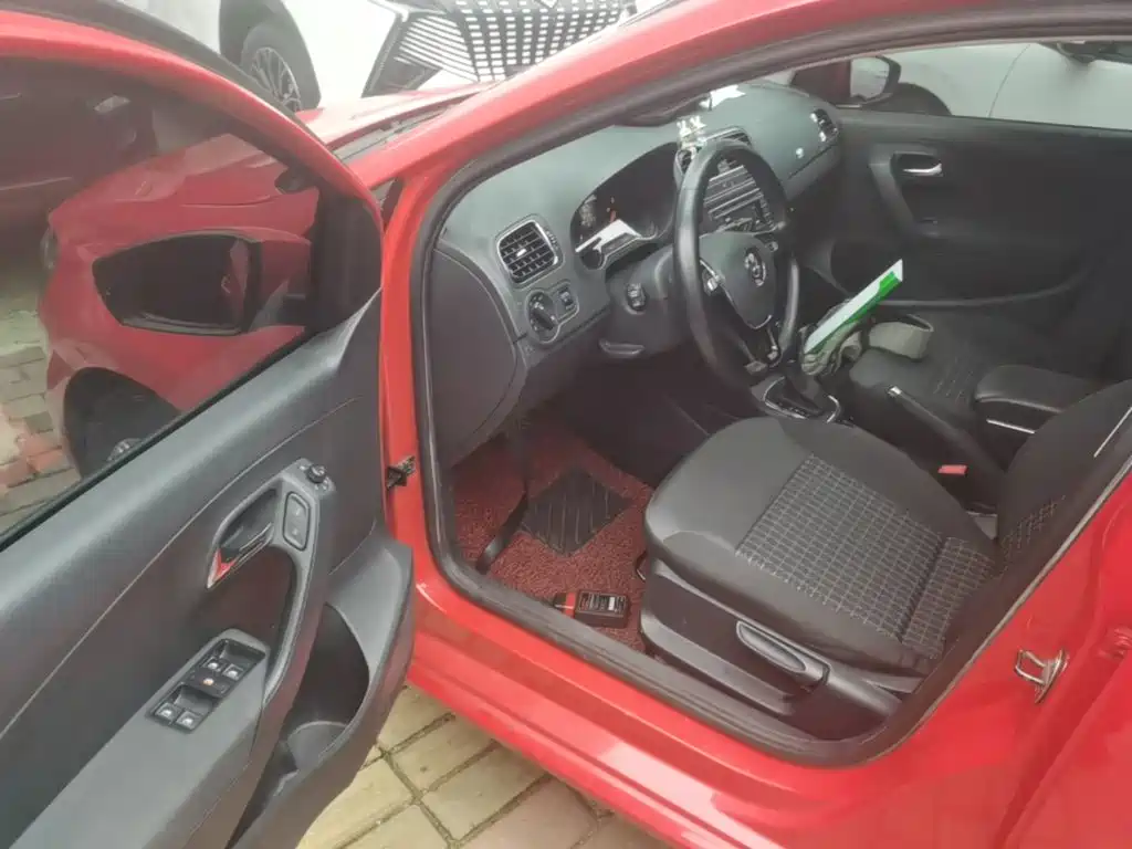 Volkswagen Polo — миниатюра 16