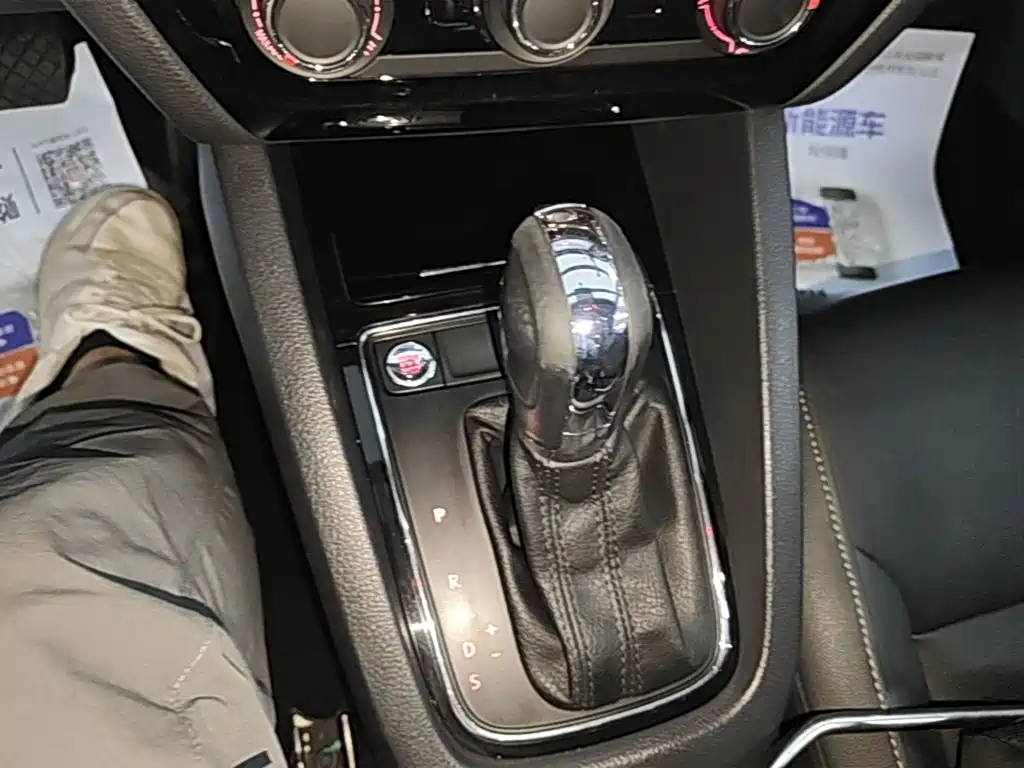 Volkswagen Sagitar — миниатюра 14