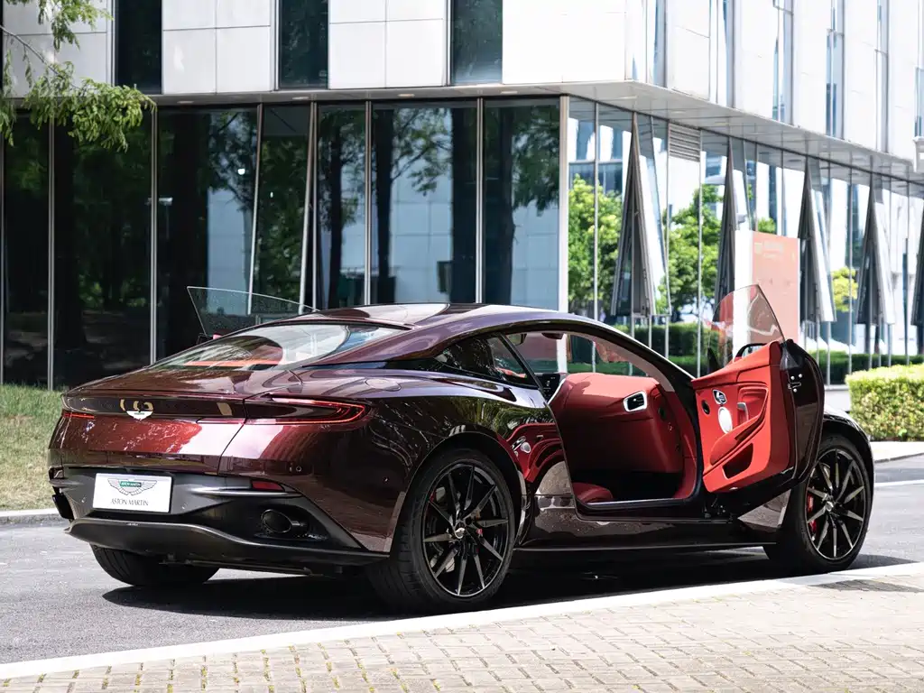 Aston Martin DB11 2020 4.0T V8 Coupe