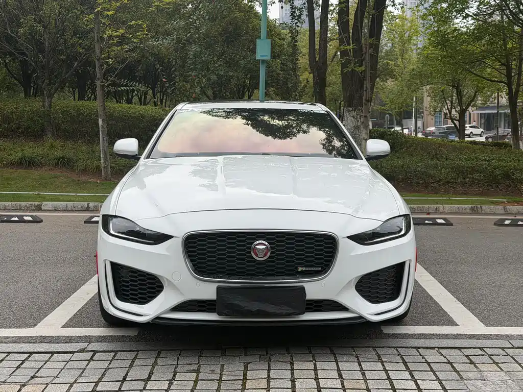 Jaguar XEL — миниатюра 2