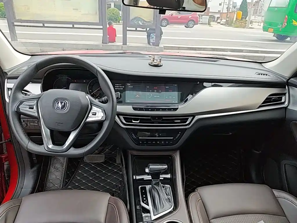 Changan CS35PLUS — миниатюра 10