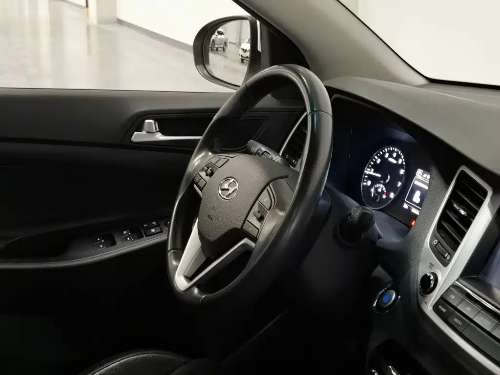 Hyundai Tucson — миниатюра 22
