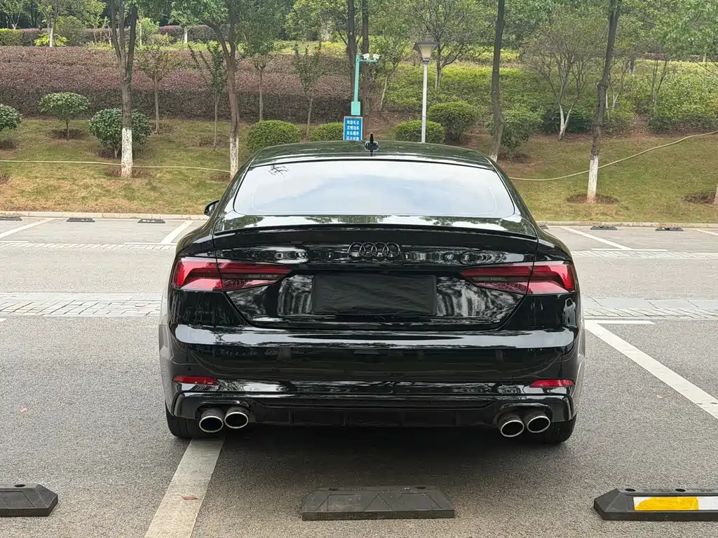 Audi A5 (Import) — миниатюра 12