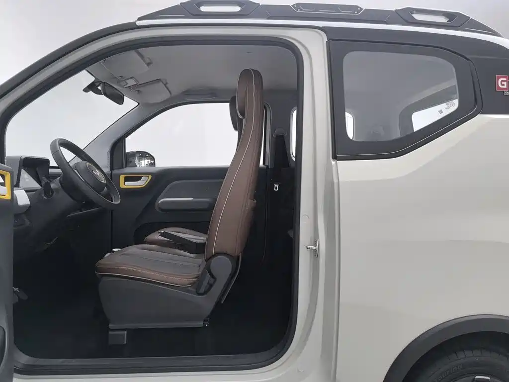 Wuling MINIEV — миниатюра 10