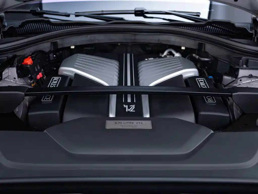 Rolls-Royce Cullinan — миниатюра 24