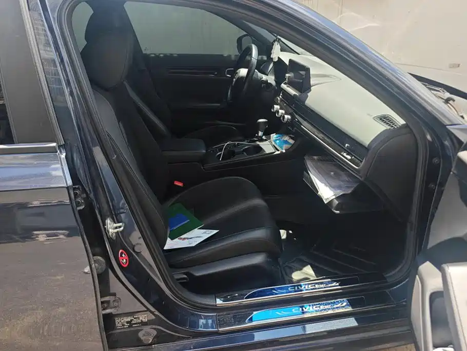 Honda Civic — миниатюра 8