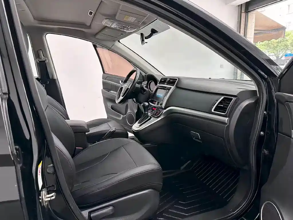 Haval M6 — миниатюра 4