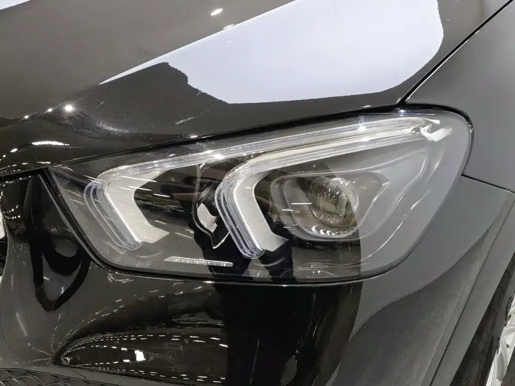 Mercedes-Benz GLE (Import) — миниатюра 18