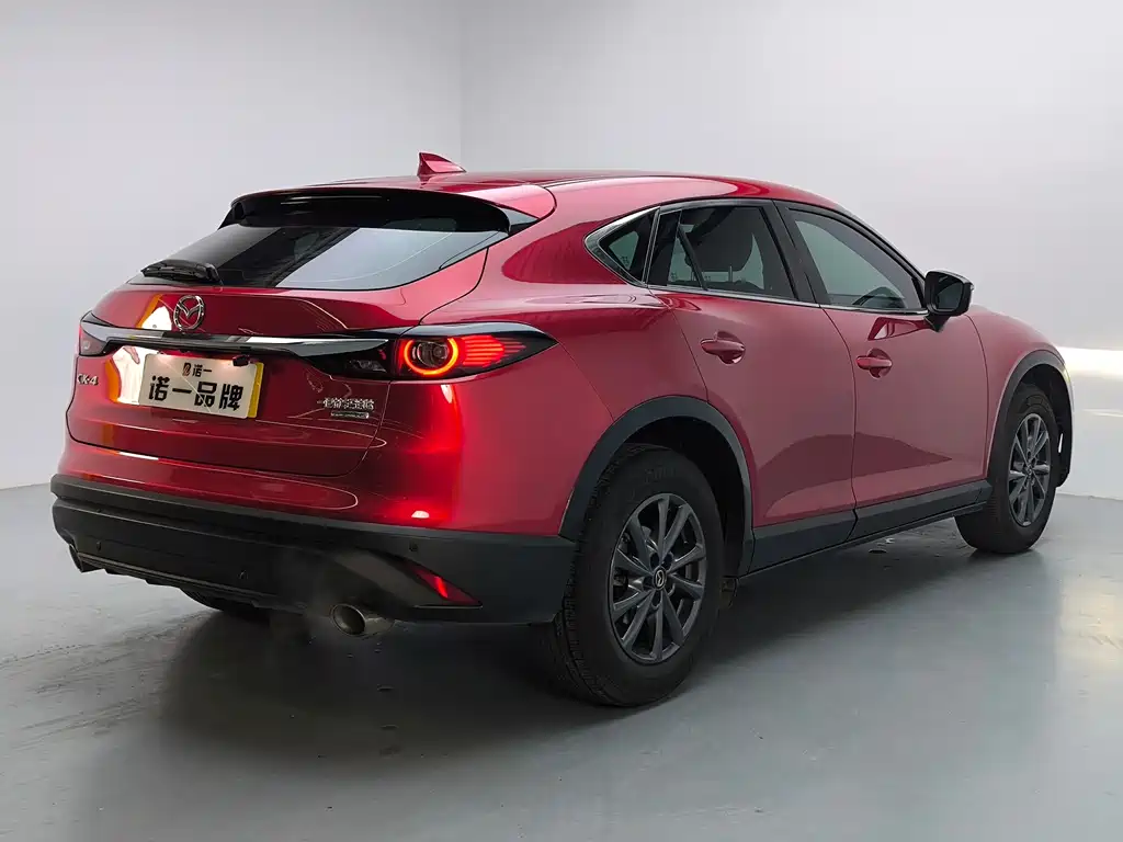 MAZDA CX 4