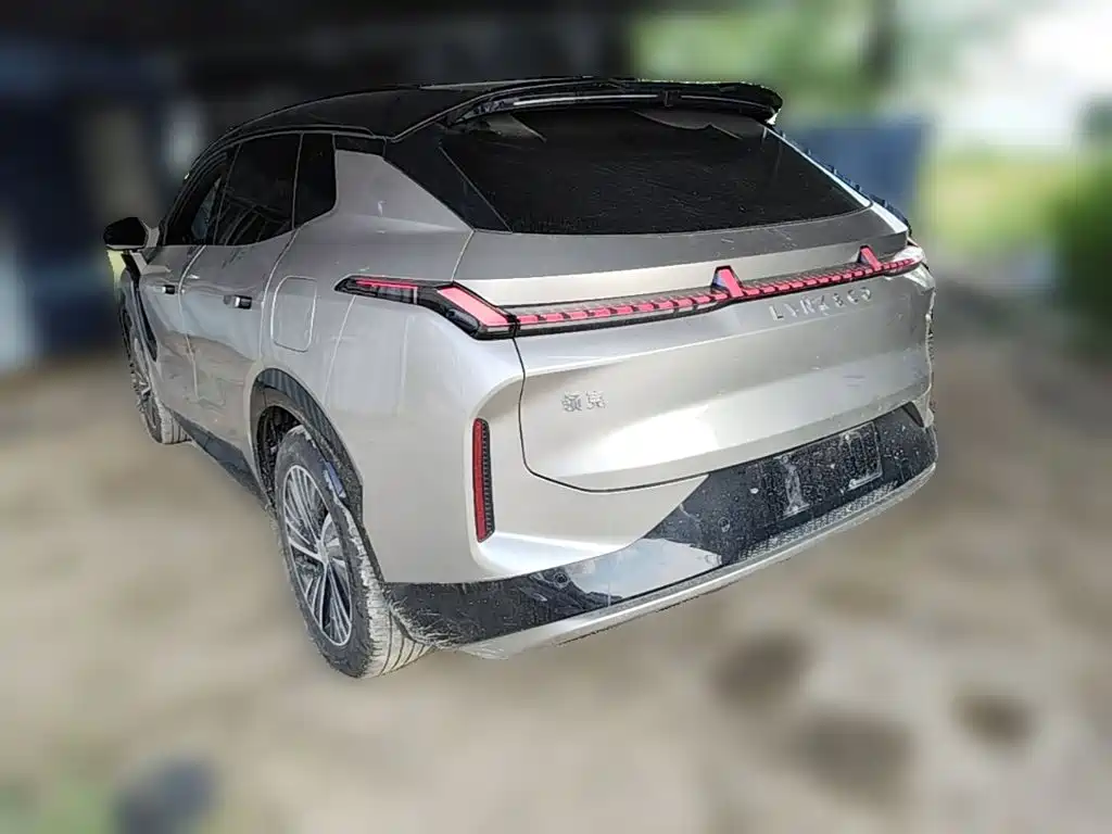 Lynk & Co 08 EM-P — миниатюра 7