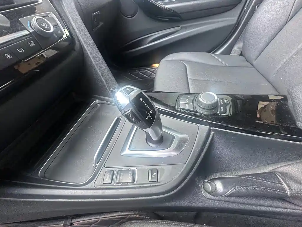 BMW 3 Series — миниатюра 12