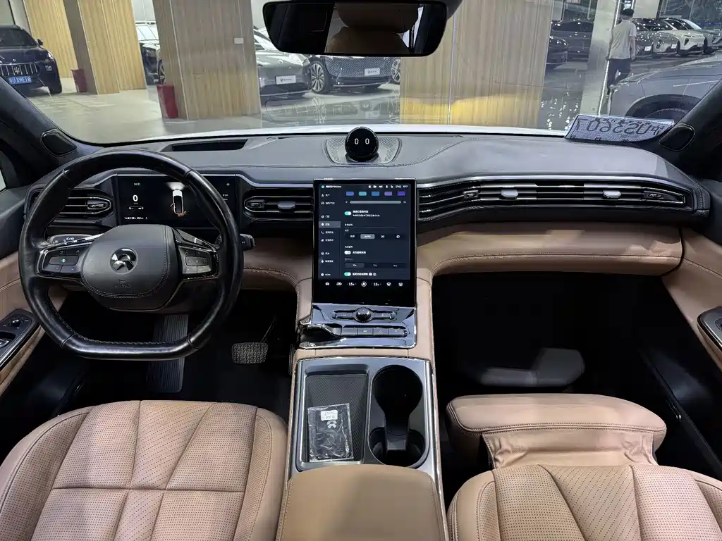 NIO ES8 — миниатюра 18