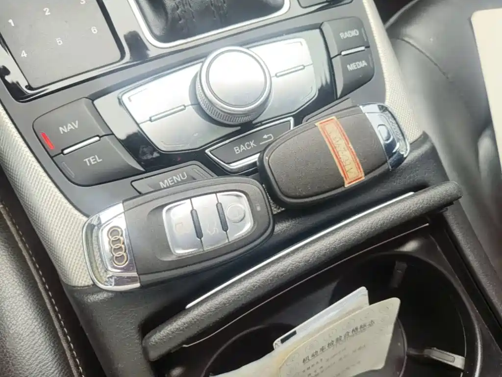 Audi A6L — миниатюра 9