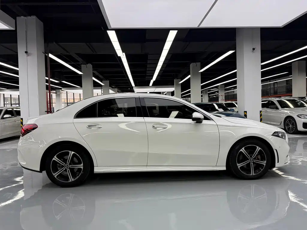 Mercedes-Benz A-Class — миниатюра 4