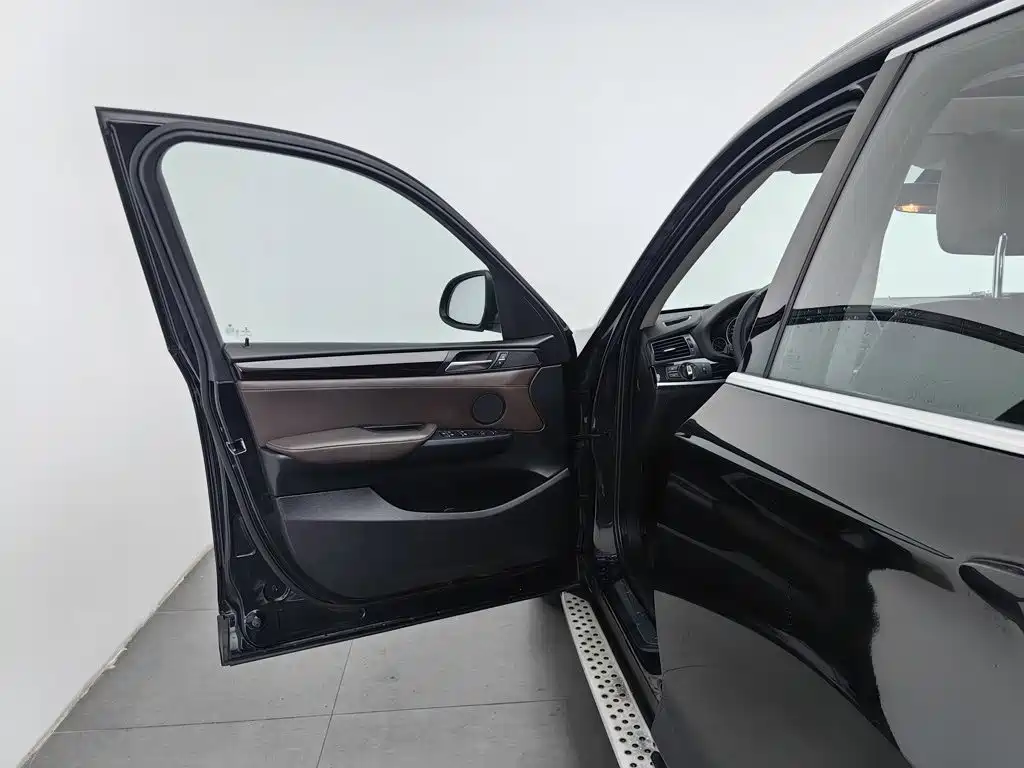 BMW X3 (Import) — миниатюра 8