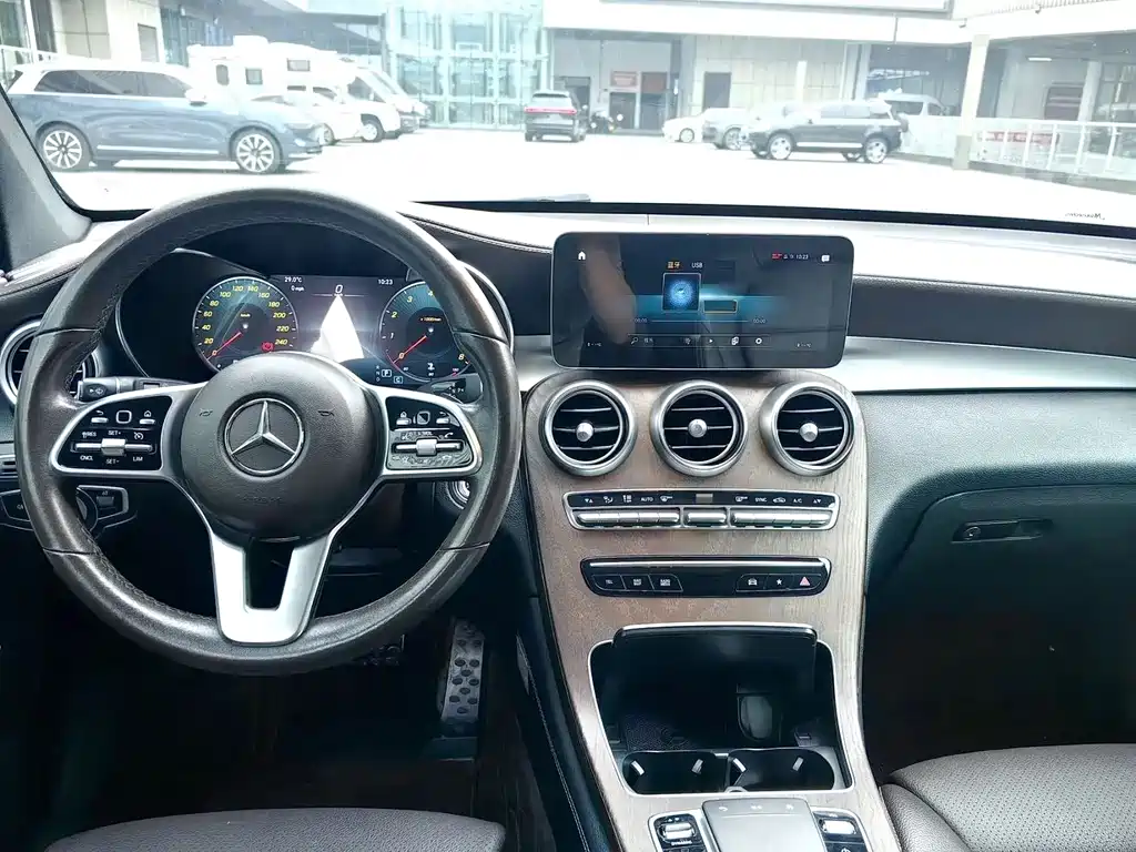 Mercedes-Benz GLC — миниатюра 6