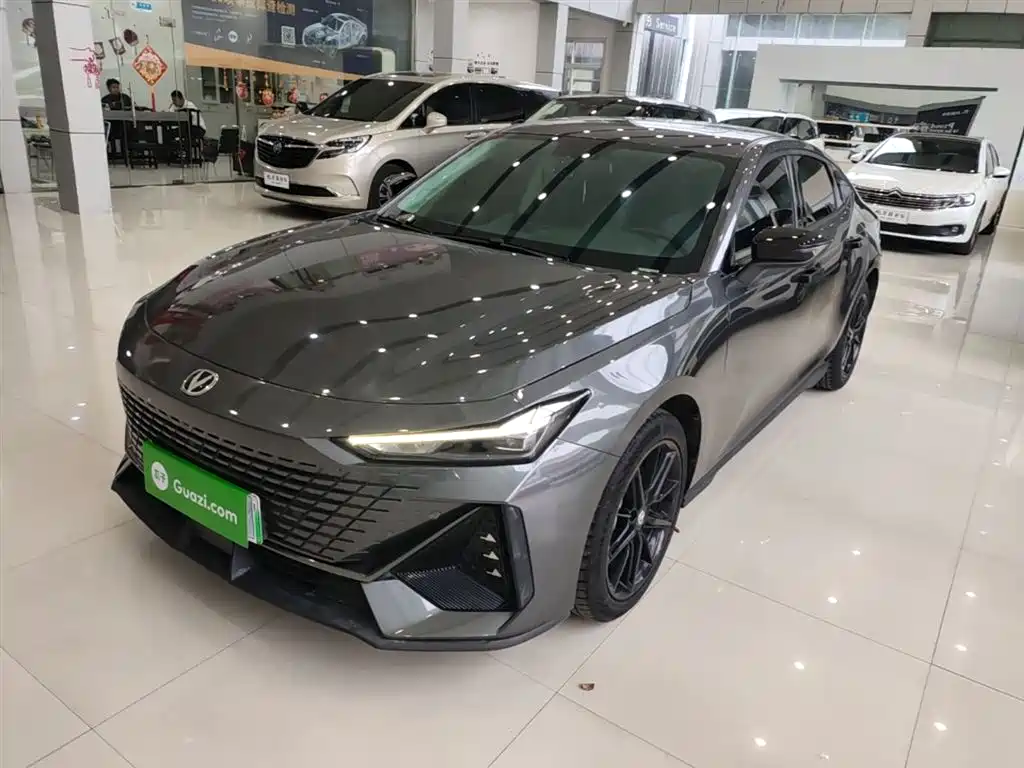 Changan UNI-V iDD 2023