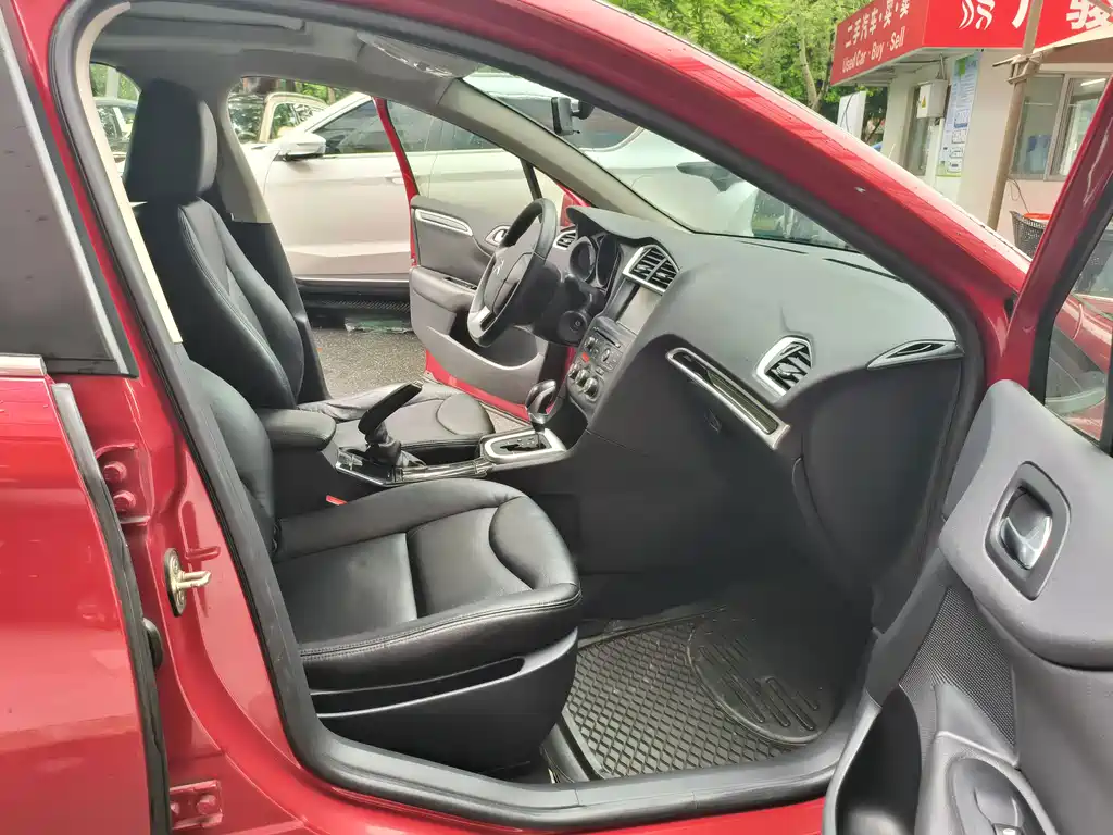 Citroen C4L — миниатюра 10